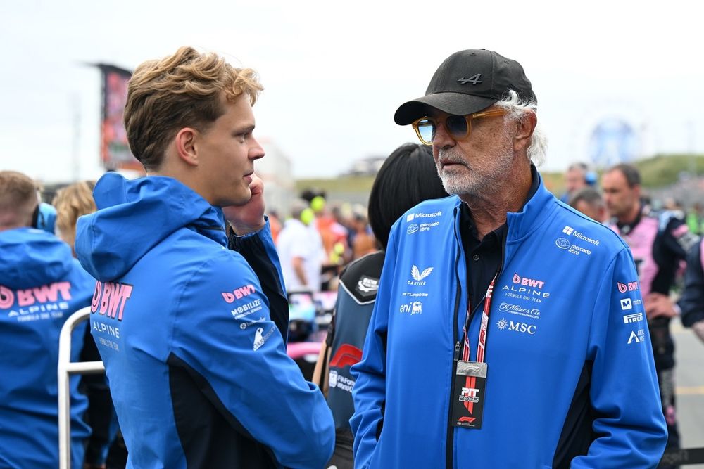 Flavio Briatore, Executive Advisor of Alpine F1 talks with Paul Aron of Estonia.