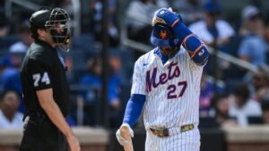 At the most crucial moment, the Mets are simply giving it away
