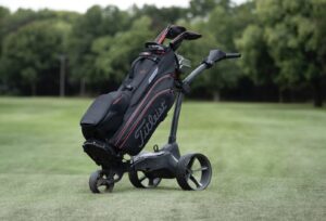 Titleist launches new hybrid bags
