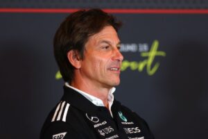 How Hamilton Ferrari move saved Wolff from having “difficult conversations”