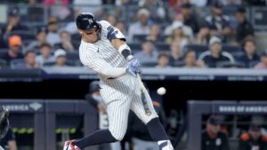 Aaron Judge hits 361st home run to tie Joe DiMaggio for 4th place in Yankees history