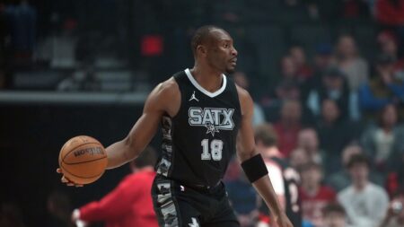 Bismack Biyombo returns to San Antonio on one-year deal