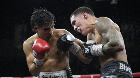 Boxing Results: Oscar Valdez Wins, but His Struggles Against Ricky Medina Signal a Bleak Future