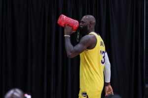 LeBron James looking at slow ramp-up to Lakers season