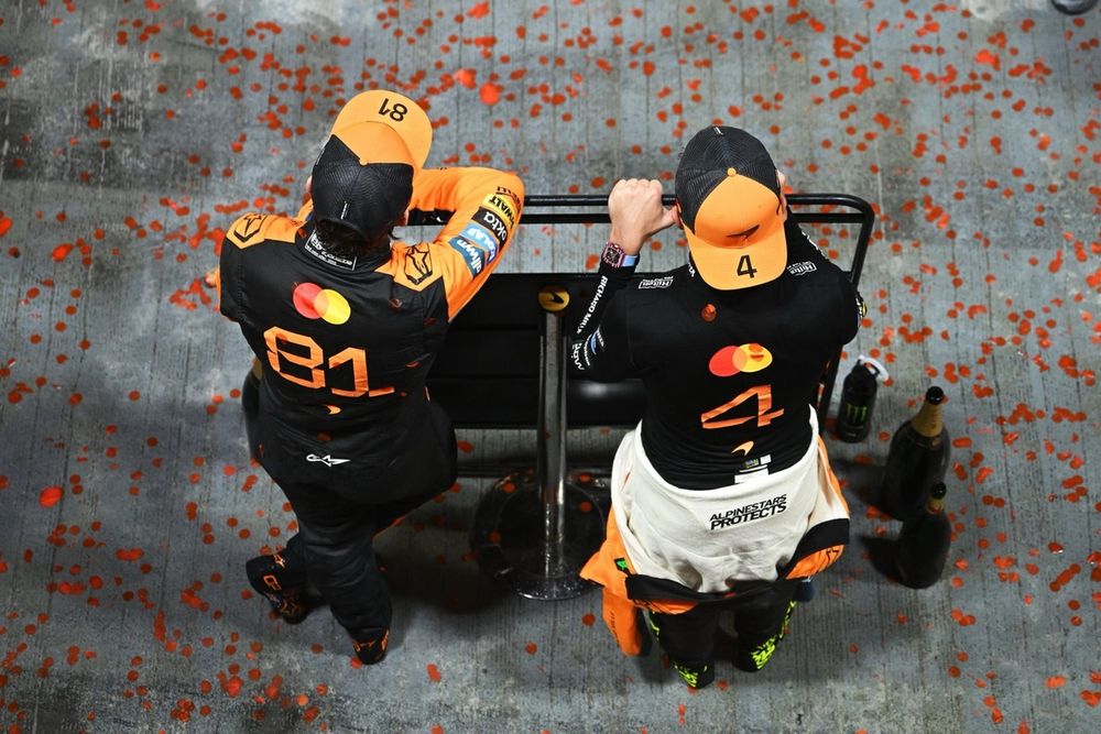 Lando Norris, McLaren, Oscar Piastri, McLaren