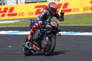 Quartararo snatches pole from Bezzecchi
