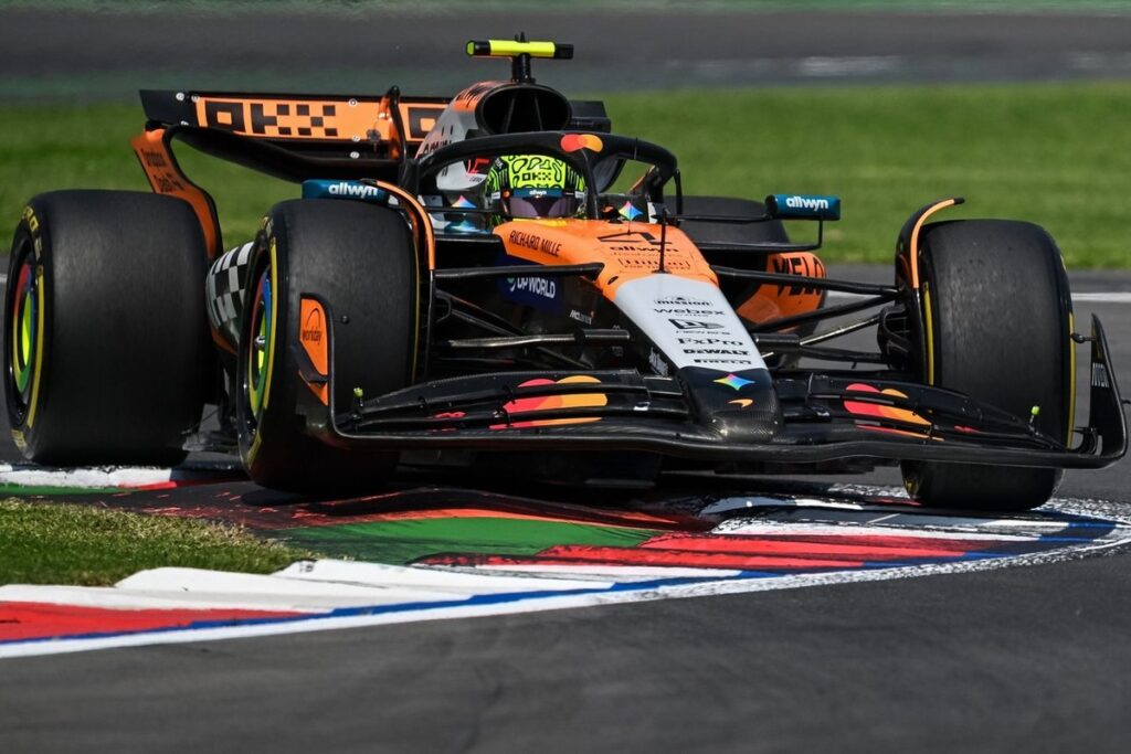 Norris tops FP3 as Piastri struggles again Norris tops FP3 as Piastri struggles again