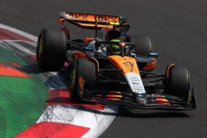 Norris takes supreme pole as Piastri falters