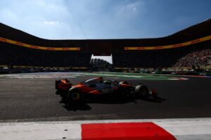 Norris takes championship lead with dominant win