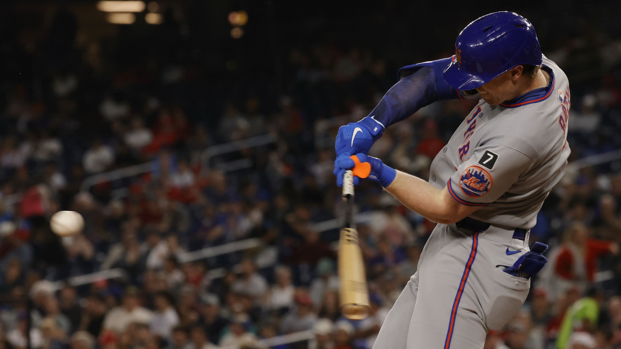 Aug 19, 2025; Washington, District of Columbia, USA; New York Mets third base Brett Baty (7) hits a solo home run against the Washington Nationals during the sixth inning at Nationals Park.