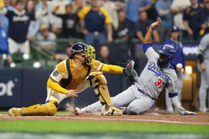 TNT’s Brian Anderson, Dodgers baserunners and official scorers were all perplexed by Brewers’ remarkable double play