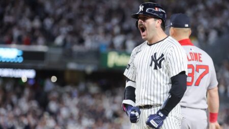 Austin Wells' timely hit, Jazz Chisholm Jr.'s speed fuel Yankees' 'scrappy' win over Red Sox