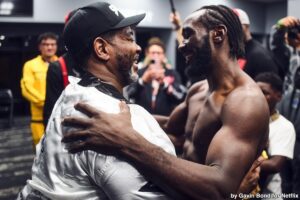 Whose Chasing Mayweather’s 50-0 Record?