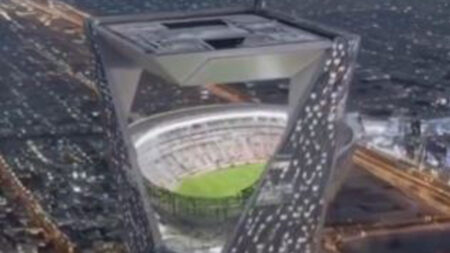 World’s first ‘sky stadium’ to be built 350 metres above the ground and open in time to host World Cup matches