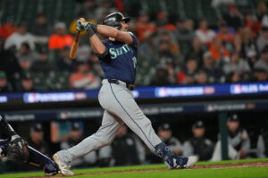 MLB playoffs 2025: From Victor Robles’ dash to Cal Raleigh’s blast, Mariners take ALDS Game 3 with strong showing from up and down the lineup