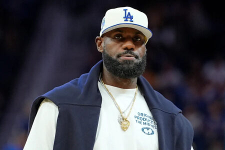 LeBron James will reportedly sit out Lakers’ preseason with ‘goal’ of being ready for opener against Warriors