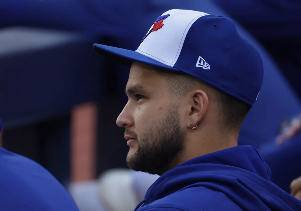 Blue Jays SS Bo Bichette remains out of the lineup for Toronto with knee injury heading into ALCS Game 1 vs. the Mariners