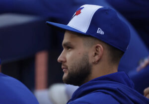 Blue Jays SS Bo Bichette remains out of the lineup for Toronto with knee injury heading into ALCS Game 1 vs. the Mariners