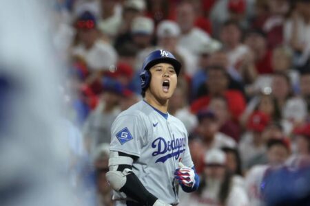 Dodgers lean on big seventh inning to defeat Phillies and take 2-0 NLDS lead