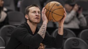 Knicks to waive guard Garrison Mathews
