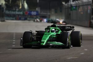 Colapinto ‘braking 100 metres early’ caused F1 Singapore GP spin