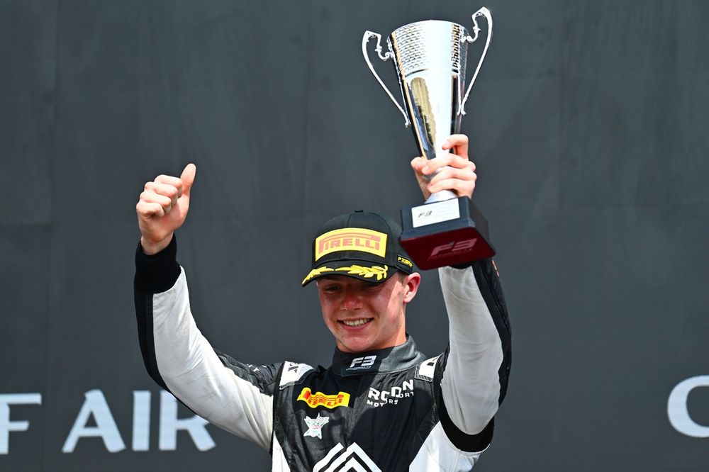 Podium: second place Callum Voisin, Rodin Motorsport