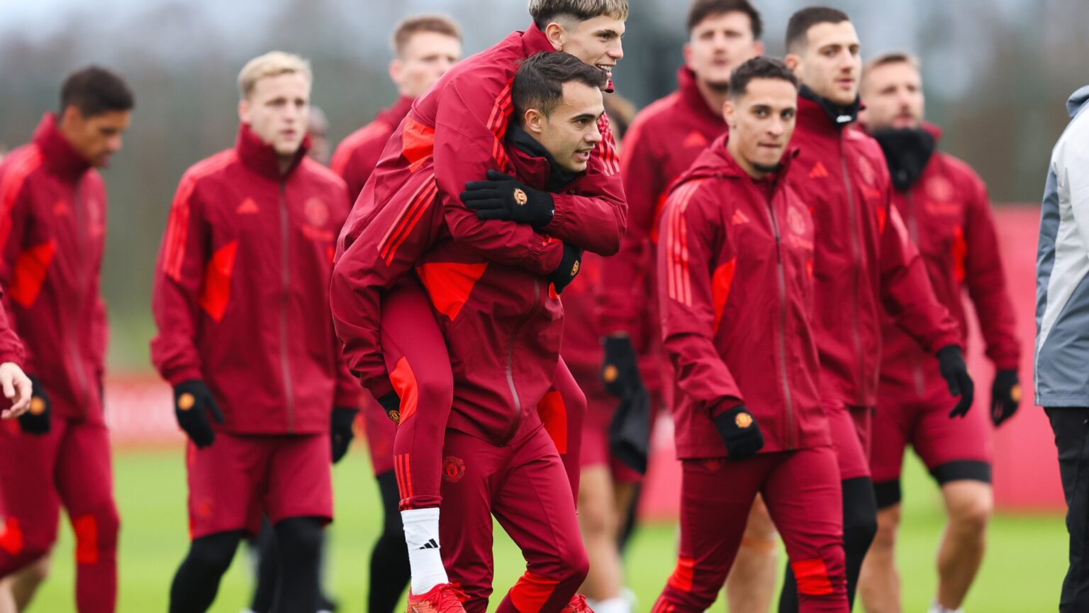 Unemployed ex-Man Utd flop in surprise talks to team up with Lionel Messi in the MLS after becoming free agent