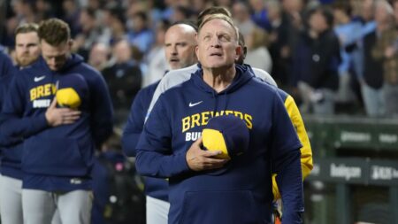 Pat Murphy embracing Brewers’ underdog status before NLCS matchup with Dodgers