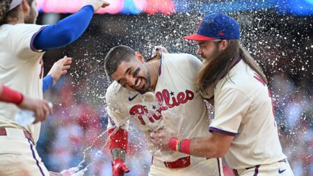 Phillies selling nine bite-sized hot dogs, nine tiny beers to help fans complete 9-9-9 challenge