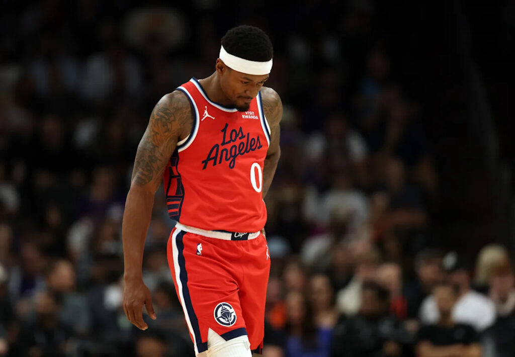 Clippers guard Bradley Beal has hip fracture, will undergo season-ending surgery