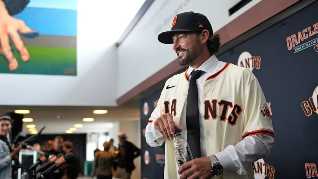 How Bruce Bochy, Dusty Baker have helped Tony Vitello maneuver new Giants role