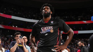 Embiid returns for Sixers vs. Hawks following 9-game absence