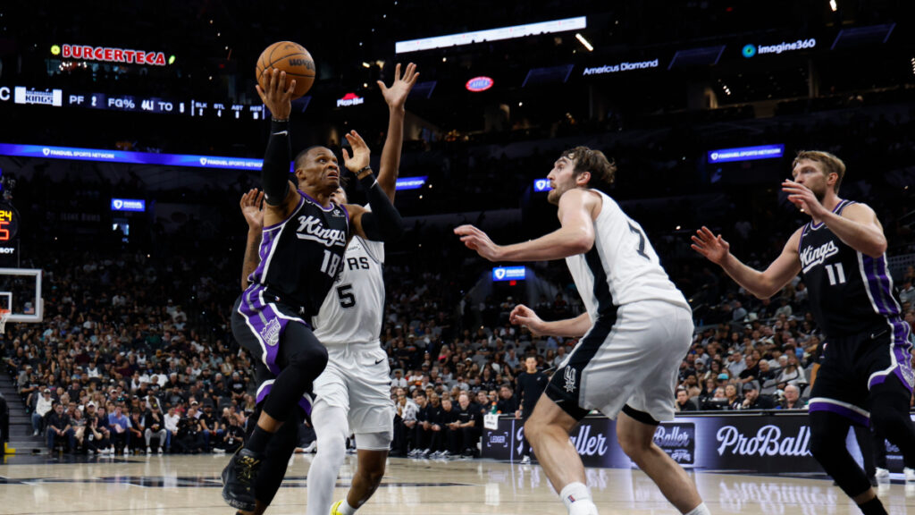 Russell Westbrook’s scoring milestone overshadowed by Kings’ loss to Spurs Russell Westbrook’s scoring milestone overshadowed by Kings’ loss to Spurs