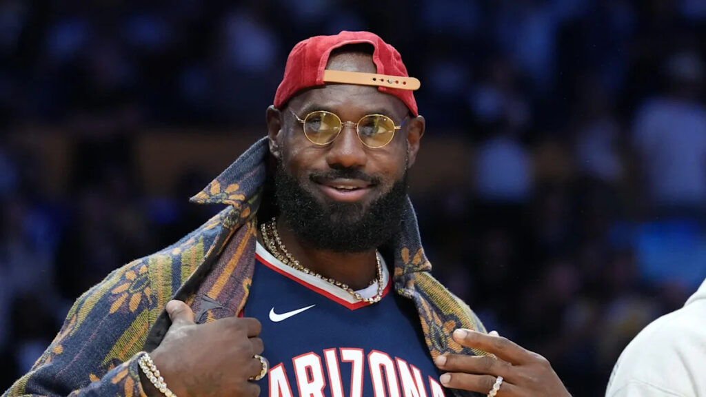 LeBron James reportedly ‘aiming’ to make season debut Tuesday vs. Jazz