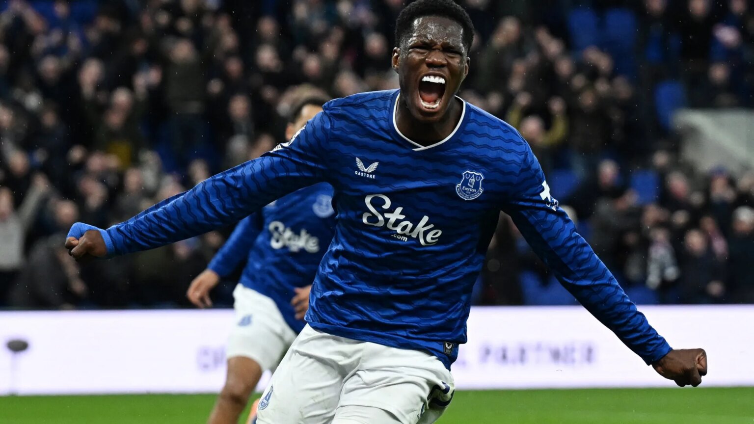 Thierno Barry scores first Toffees goal as Sean Dyche is smashed by former side Thierno Barry scores first Toffees goal as Sean Dyche is smashed by former side