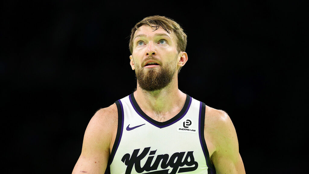 Domantas Sabonis reportedly prepared to remain with Kings despite trade interest