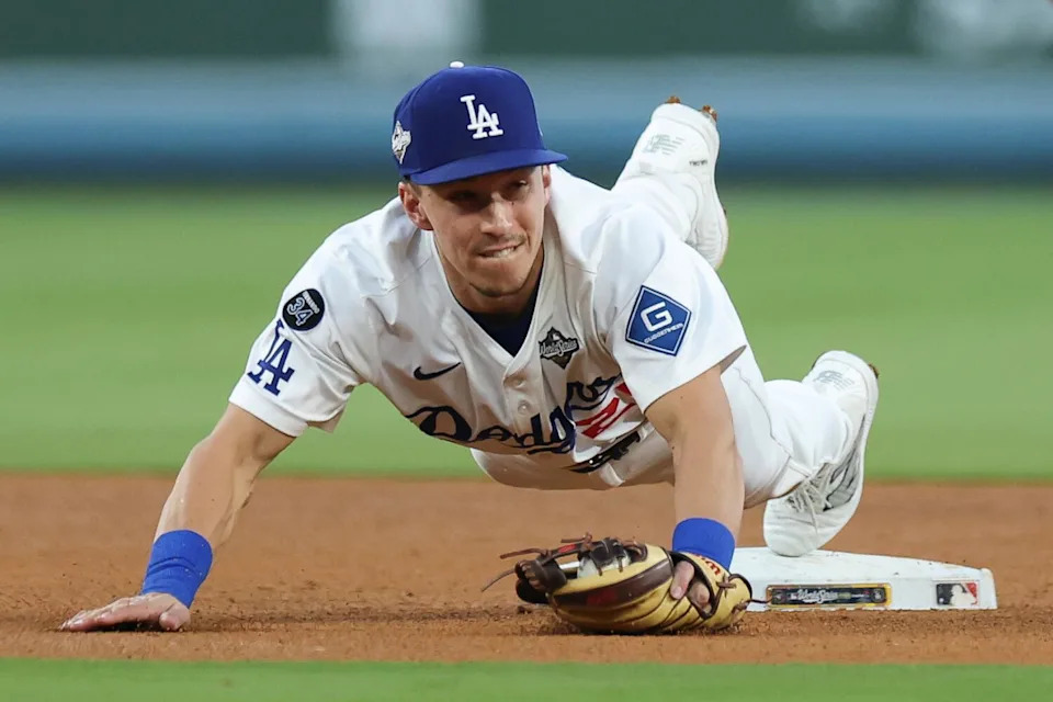Dodgers second baseman Tommy Edman forces out Toronto's Vladimir Guerrero Jr. at second base during the World Series.