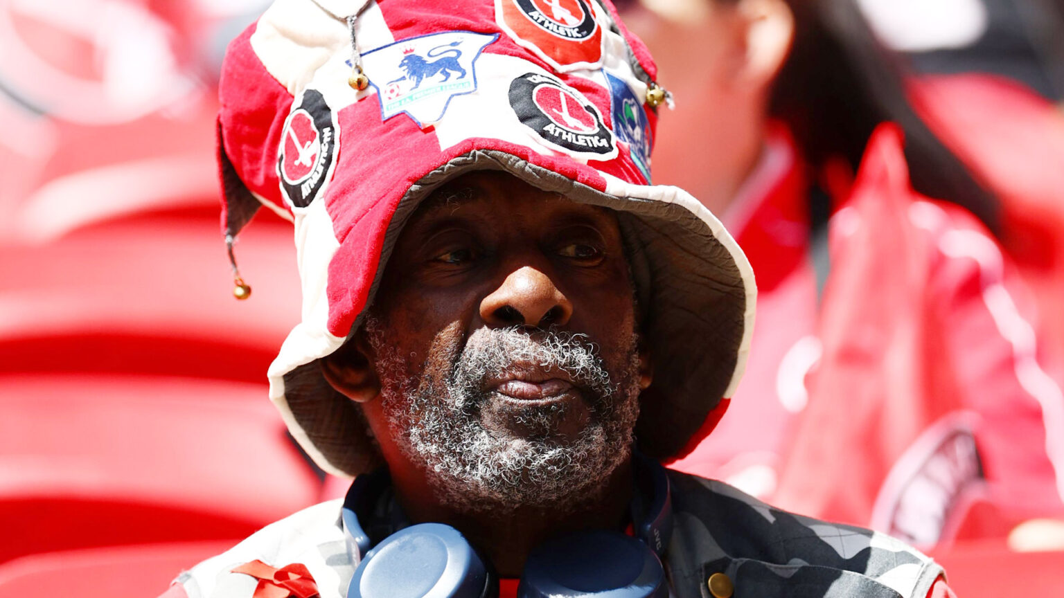 Charlton pay heartbreaking tribute to ‘Headphones Norm’ after lifelong supporter passed away at Portsmouth clash