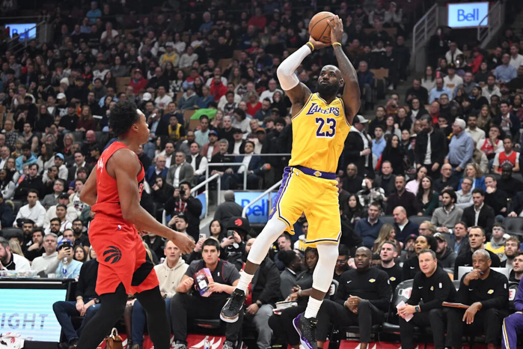 LeBron James’ incredible 10-point streak ends after 1,297 games and nearly 19 years LeBron James’ incredible 10-point streak ends after 1,297 games and nearly 19 years