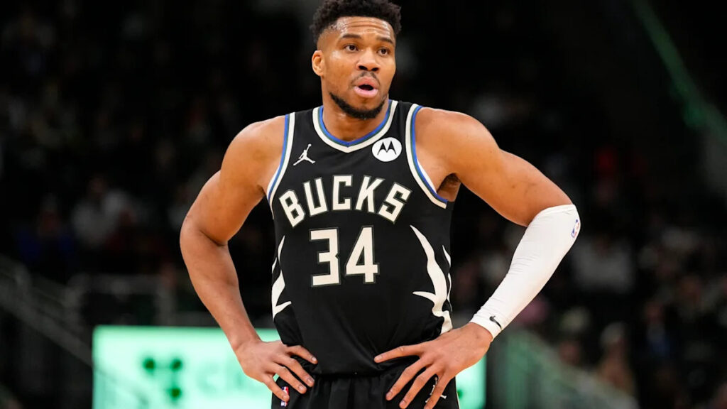 2025-26 Fantasy Basketball Top 200 Rankings: Giannis, Ja Morant injuries free up opportunities 2025-26 Fantasy Basketball Top 200 Rankings: Giannis, Ja Morant injuries free up opportunities