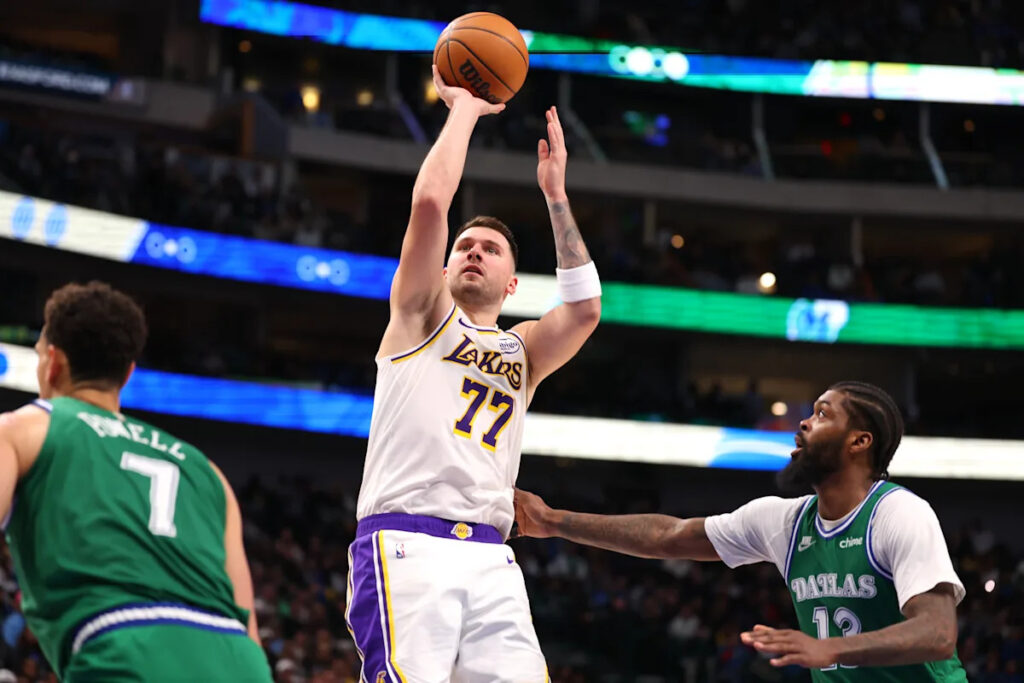 Luka Dončić leads Lakers to comeback win over Mavericks in return to Dallas