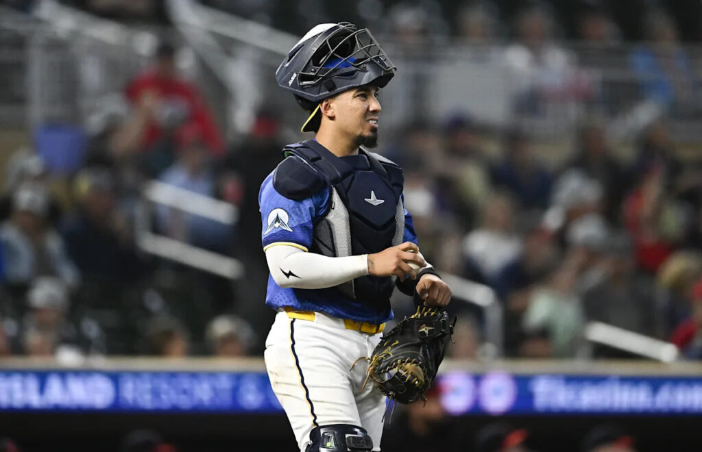 Mariners acquire C Jhonny Pereda from Twins, designate RHP Jackson Kowar for assignment