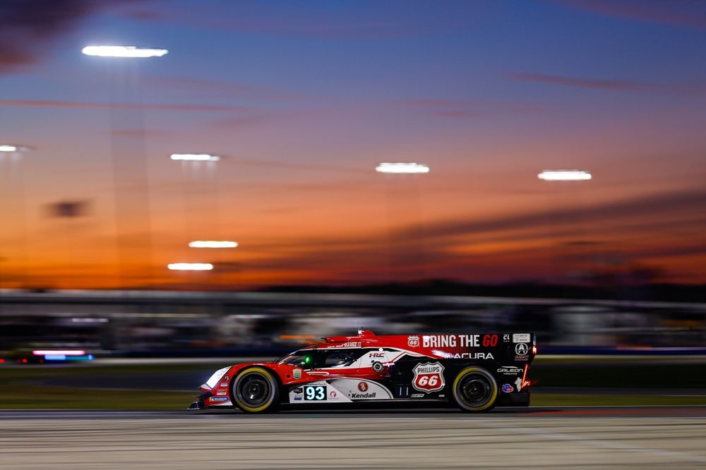 #93 Acura Meyer Shank Racing w/Curb Agajanian Acura ARX-06: Renger van der Zande, Nick Yelloly, Alex Palou, Kaku Ohta