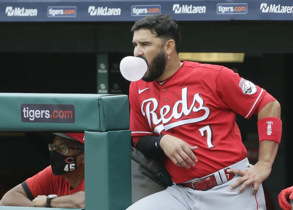 The fit between Eugenio Suarez and the Reds (through a 2025 lens)