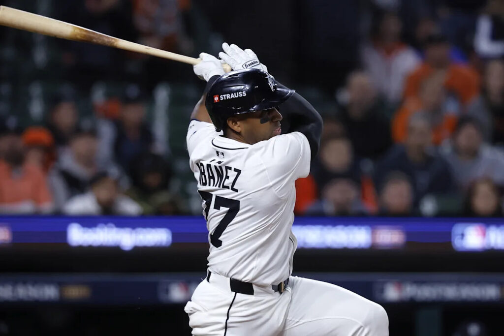 A’s Claim Andy Ibáñez, Add Scott Barlow in Busy Roster Shuffle A’s Claim Andy Ibáñez, Add Scott Barlow in Busy Roster Shuffle