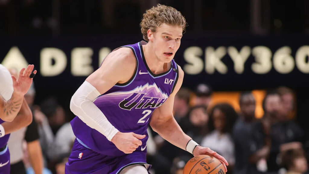 Lauri Markkanen reportedly out at least two weeks with hip injury suffered at practice