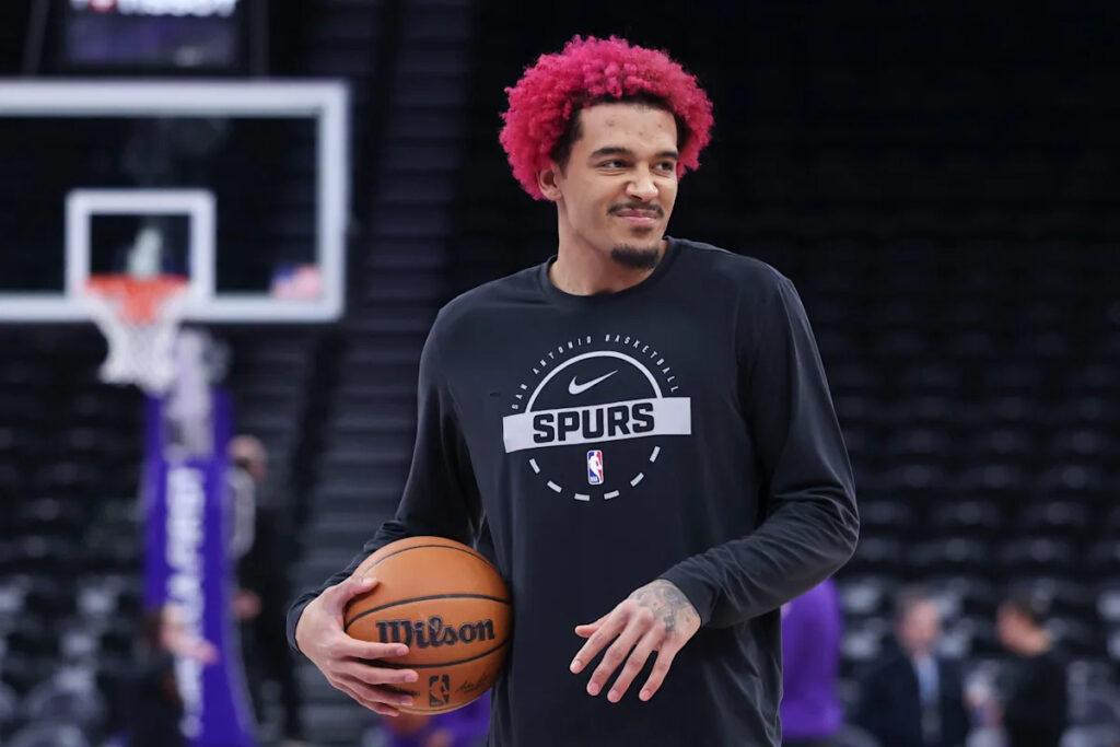 Jeremy Sochan plans to sign with Knicks after clearing waivers, AP source says