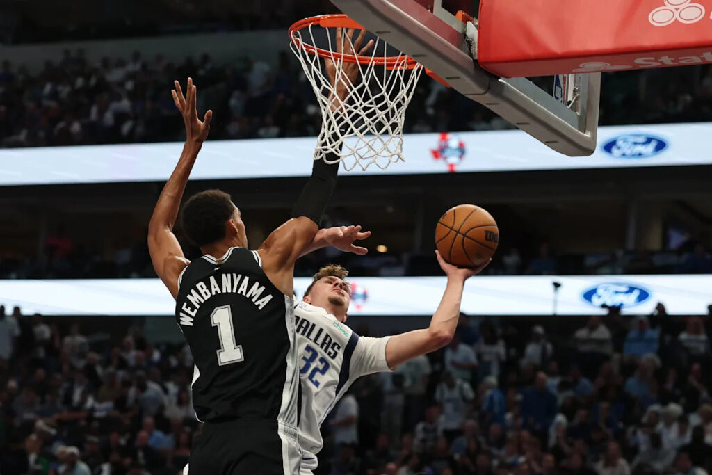 Game Preview: San Antonio Spurs at Dallas Mavericks