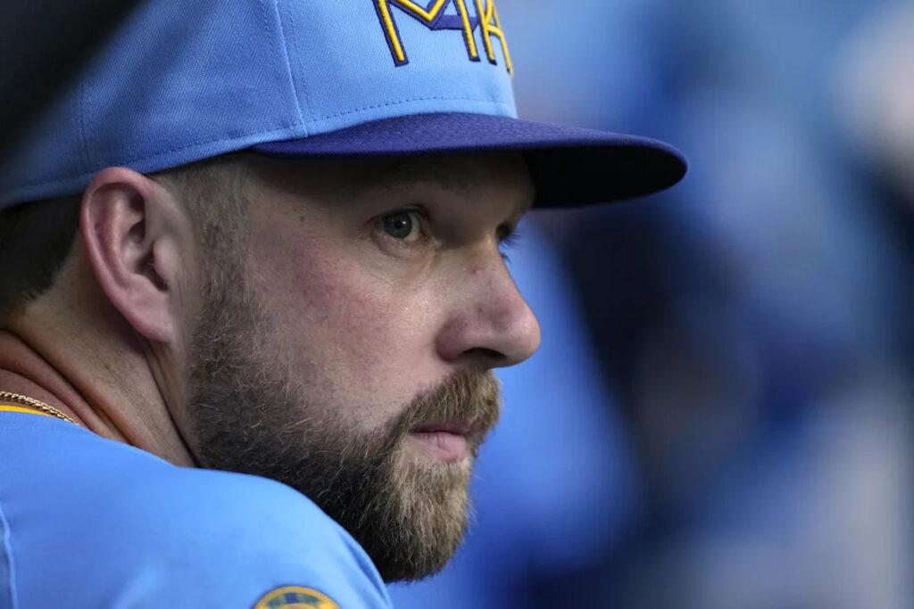 Analyzing the Rhys Hoskins Add for the Guardians Analyzing the Rhys Hoskins Add for the Guardians