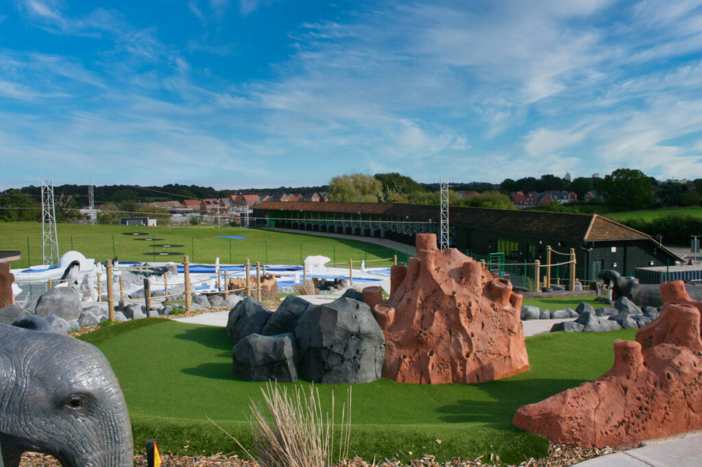 BGL adds GolfPlex to portfolio with Bracknell acquisition